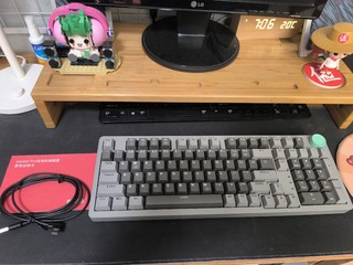 京东京造JZ990，手感超赞的机械键盘！