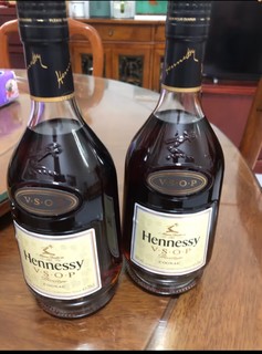 轩尼诗（Hennessy）VSOP 法国干邑白兰地 洋酒 1000ml送礼佳选原装进口