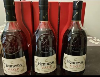 轩尼诗（Hennessy）VSOP 法国干邑白兰地 洋酒 1000ml送礼佳选原装进口