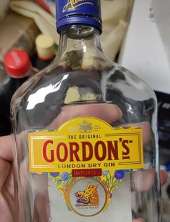 哥顿（Gordon’s）蒸馏酒