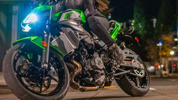 摩托资讯 篇五十五：新一代Kawasaki Z500震撼登场！速度与激情的完美结合！