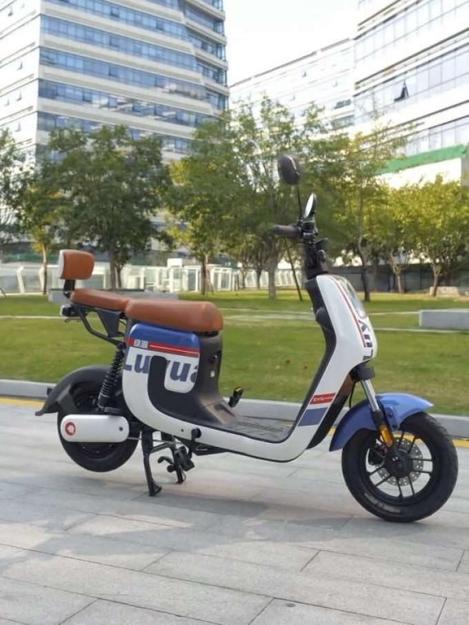 绿源电动车整车怎么样 不要驾照新国标,绿源k5锂电长续航