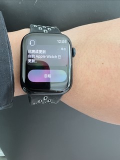 watchOS 10.4更新了！手上的S8手表终于可以轻点两下查看通知了！真的太方便了