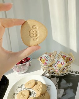 江中猴姑经典酥性猴头菇饼干20天40包山药养胃早餐高钙早餐零食送礼盒960g