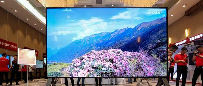 awe博览会夏普120英寸8k电视