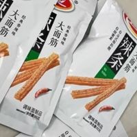 一吃就停不下来的辣条，打工族必备的食品