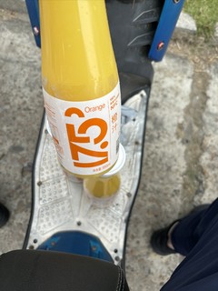 一升十五块的NFC橙汁
