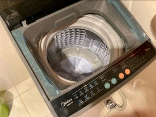 美的洗衣机，家庭好帮手