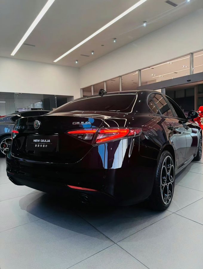 键盘神车阿尔法罗密欧giulia调价最高降568万