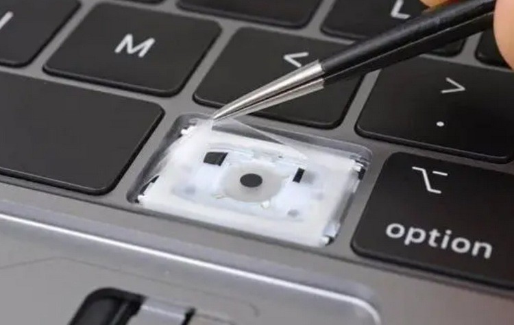 苹果“蝶式键盘门” 延保服务计划即将终止，苹果过去10年来“最失败”设计