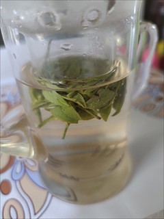 让我看看你在办公室喝的茶，龙井茶