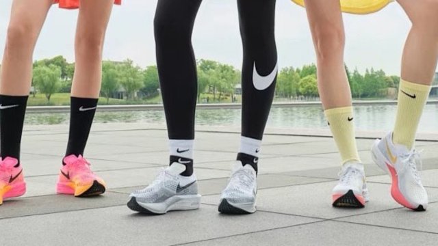 Nike Vaporfly 3：女子公路竞速跑步鞋，疾驰追逐的极致体验