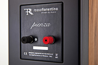 昌业音响开箱实拍：多图鉴赏意大利Rosso Fiorentino Pienza第二代书架箱！