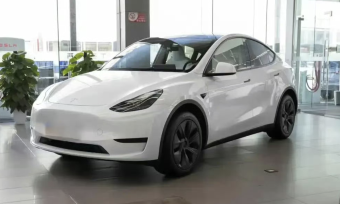 特斯拉modely的销量上个月又卖了22537台的销量再次蝉联suv销量冠军