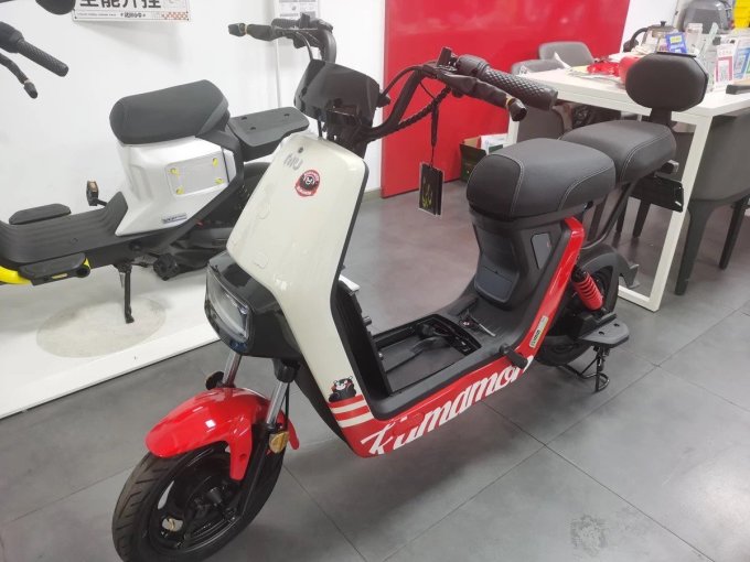 小牛电动g100熊本熊联名新国标电动车女士小型亲子电瓶车智能锂电