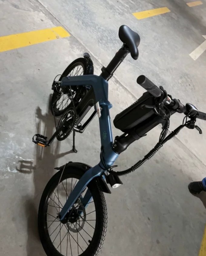 2024-03-20 08:41:09 95 产品名称 fiido飞道d11折叠电动自行车可