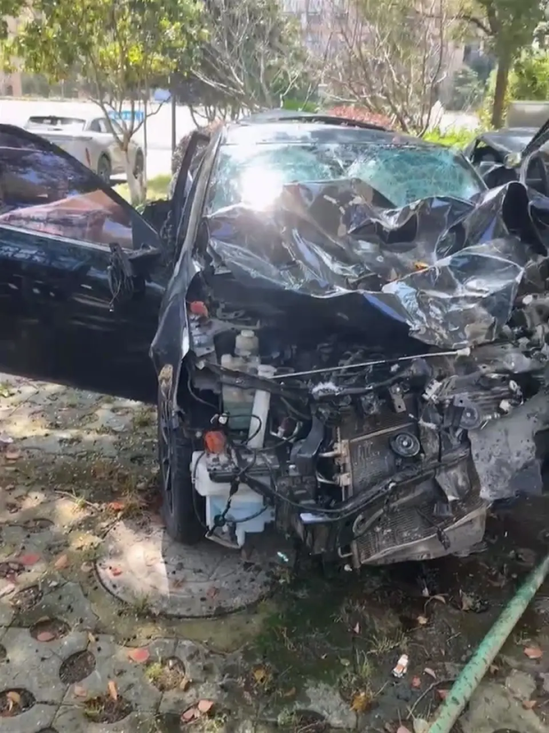 浙江台州一高校发生汽车冲撞行人事件造成3死16伤