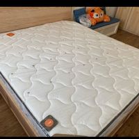 喜临门 3D椰棕床垫 邦尼尔弹簧床垫 抑菌防螨床垫 极光白2S 1.5x2米