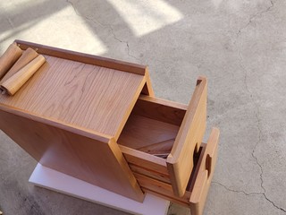 20cm宽的樱桃木床头柜