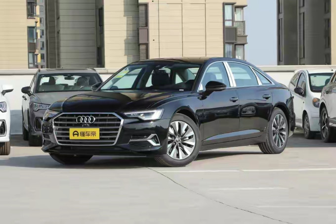 奥迪轿车