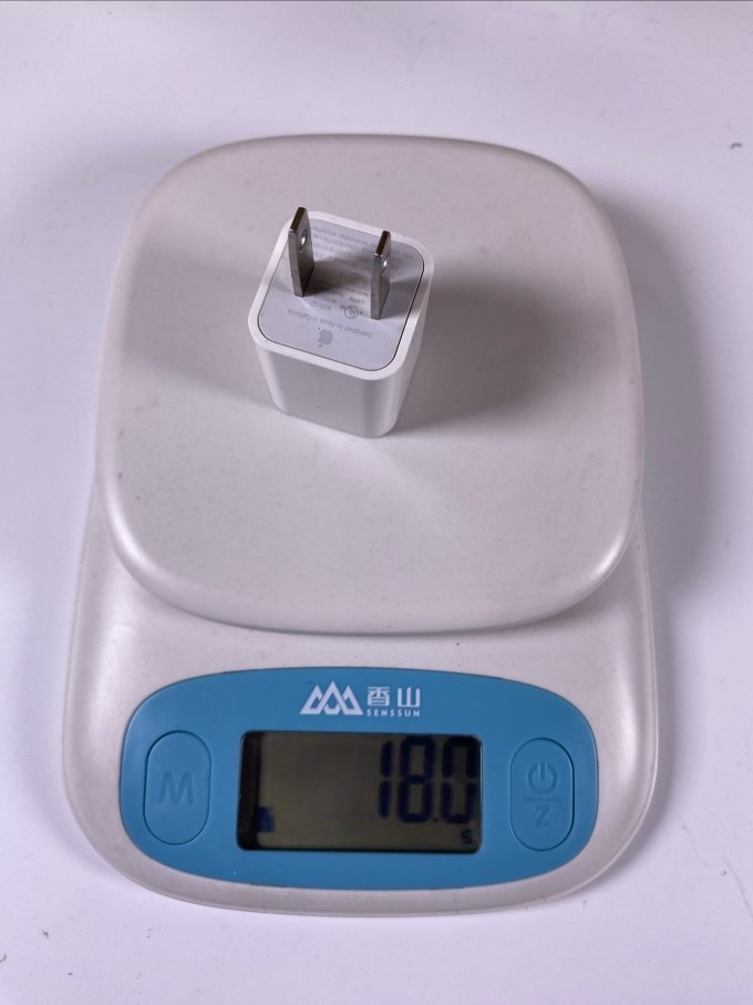 便宜充电器不要乱买我拆解了一个路边摊的5v1a苹果充电器