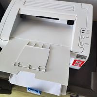 小孩上学需要用到打印机的，打印速度很快，不卡纸