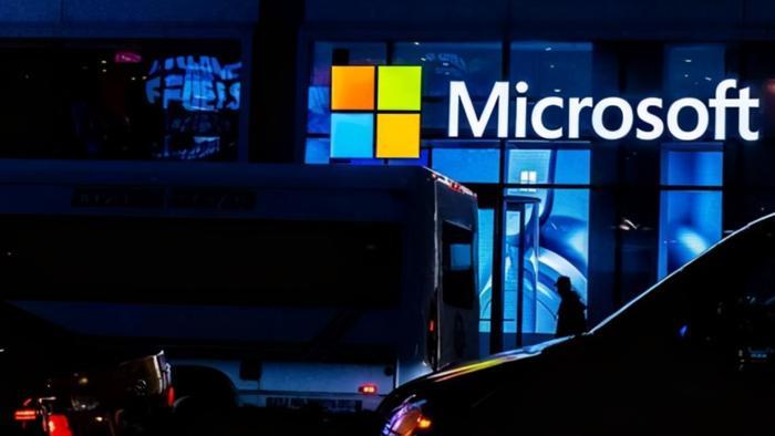 微软宣布 Windows 和 Surface 部门负责人，将由一人任命