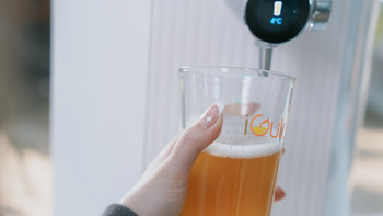自家酿酒新体验，尽享幸福泡沫，爱咕噜F1智能胶囊啤酒酿造机