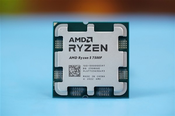 AMD 公布锐龙 8000 两颗新 U，或为国内特供