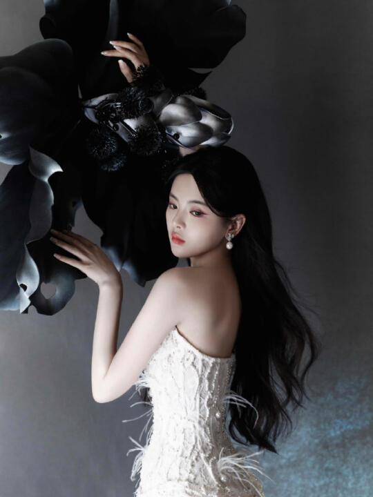 杨超越｜上海时装周造型