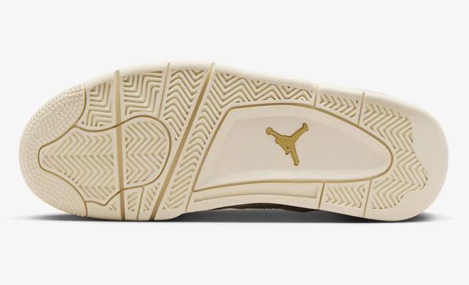 Air Jordan 4带来全新「白金」配色，即将发售