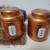 金骏眉红茶，这款源自武夷山的优质红茶，以其独特的浓香和蜜香型口感，赢得了广大茶友的喜爱。