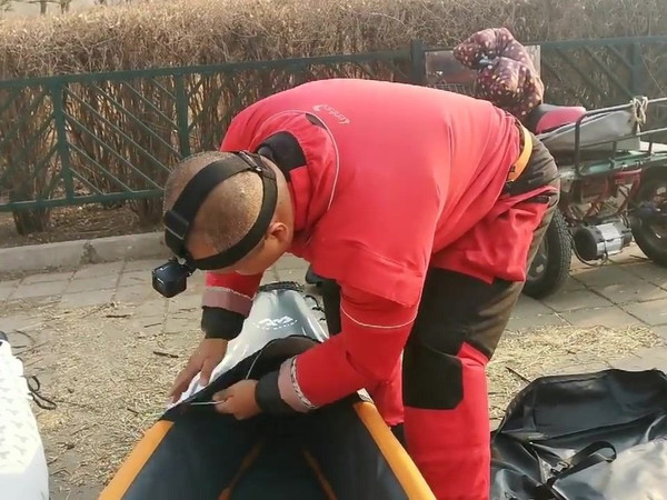 AquaMarina/乐划 湍流号/K2 战斧 充皮划艇 基本对比介绍