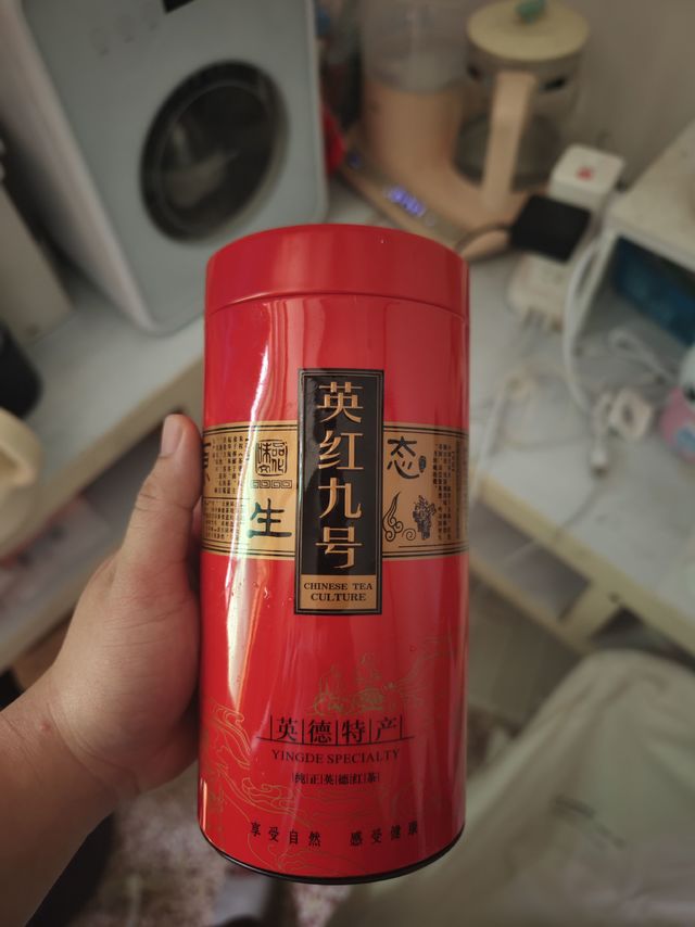 一杯春茶，小酌一杯英红九号纯正红茶。