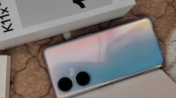 oppo化身价格屠夫1亿像素5000mah120hz256gb存储仅1099元