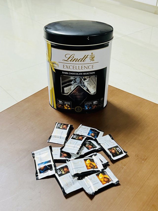 生活苦的时候，记得吃一颗巧克力