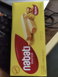 丽芝士（Richeese） 印尼进口 纳宝帝  休闲零食 奶酪味 威化饼干 145g/盒