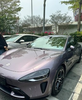  试驾小米su7，后排比想象中的宽敞