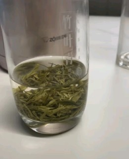 竹叶青峨眉高山绿茶