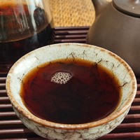 六堡茶的魅力：一天一杯，健康又美味！