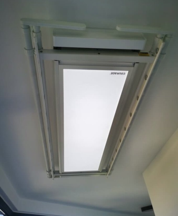 卡瑞琪courage超薄隐形电动晾衣架全面屏隐藏式阳台风干晾衣架智能晾