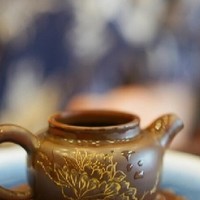 兴陶与六堡茶，两者都是广西的特产，它们不仅共同承载着广西深厚的历史文化