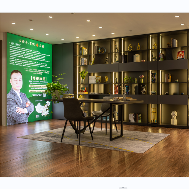 我今天去逛了定制衣柜的装修市场，某宝宝的全屋定制，跟我说2680一平方，我一度以为听错了。