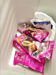 ￼￼伊利【王鹤棣推荐】巧乐兹巧恋果蓝莓酱巧克力味冰淇淋75g*10支/盒￼￼