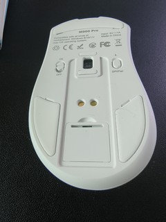 多彩M900pro 配置拉满的大手鼠标