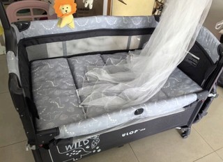 优乐博（ULOP）可折叠婴儿床多功能拼接床宝宝床便携可移动摇摇床新生儿睡觉神器 升级万向轮