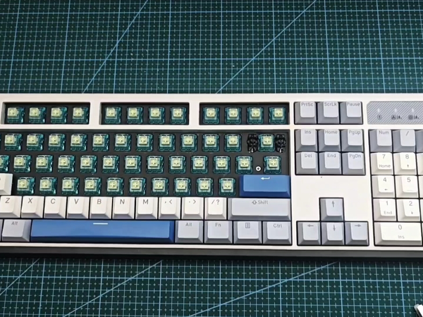 杜伽K610W机械键盘，沉浸式更换知夏轴