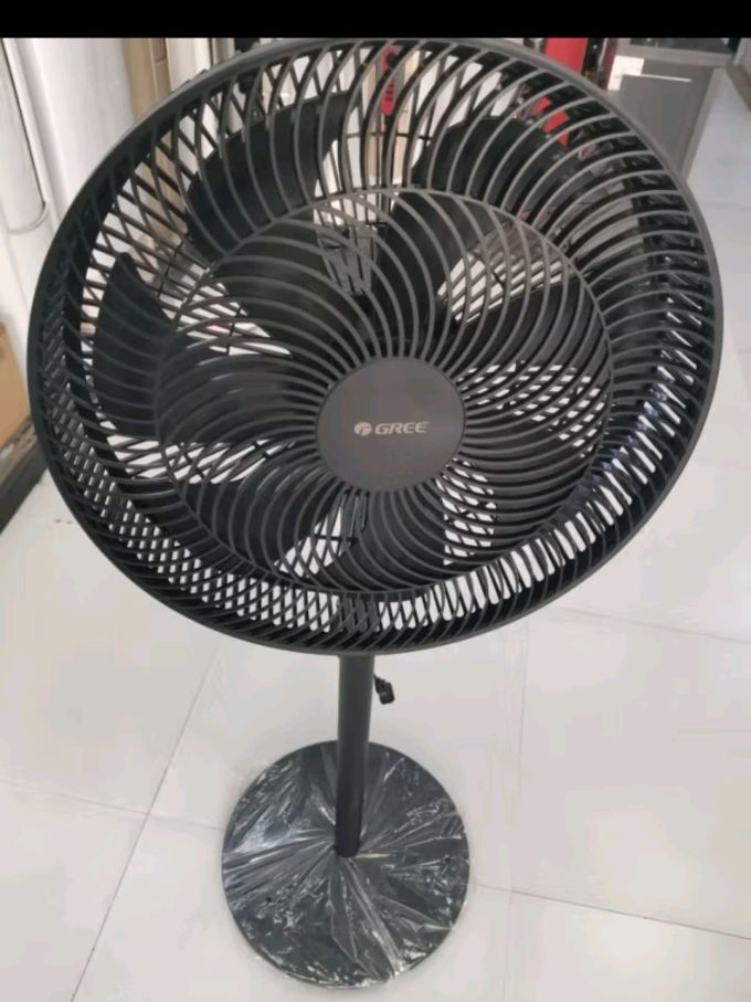 格力gree电风扇家用节能落地扇学生立式大风量客厅宿舍机械轻音电扇七
