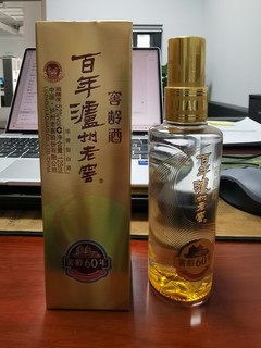 泸州老窖窖龄60小酒版