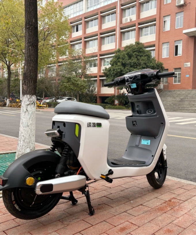 绿源电动车整车怎么样 48v24a锂电池,绿源inno5轻智能骑行_什么值得买